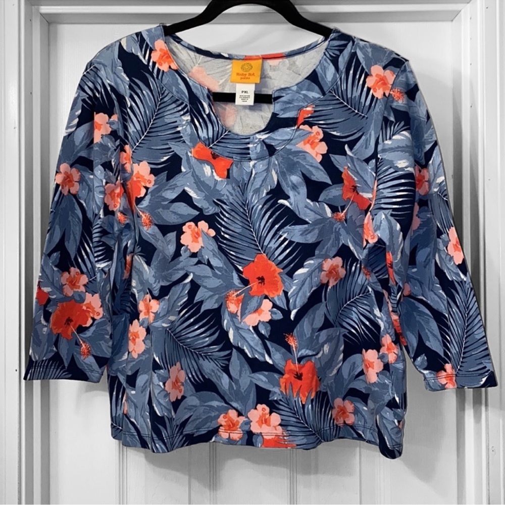 Ruby Rd. petite Tropical Print Top